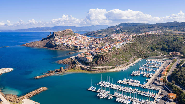Top Seaside Hotels Plans: The Definitive Architectural & Engineering Guide